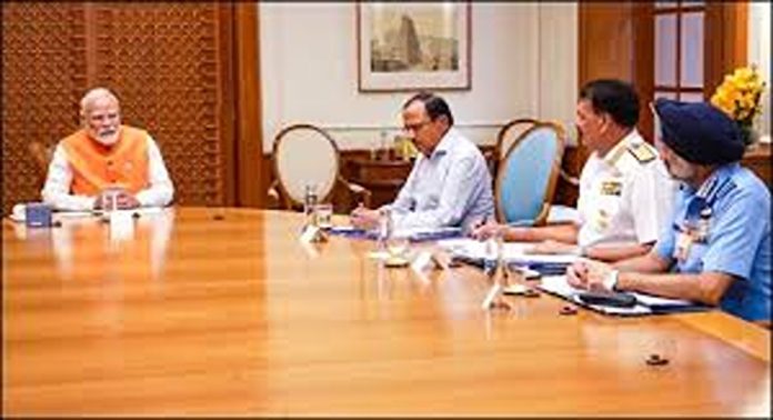 ഡൽഹിയിൽ പ്രധാനമന്ത്രിയുടെ വസതിയിൽ നടന്ന യോഗം അവസാനിച്ചു ഡൽഹിയിൽ പ്രധാനമന്ത്രിയുടെ വസതിയിൽ നടന്ന യോഗം അവസാനിച്ചു