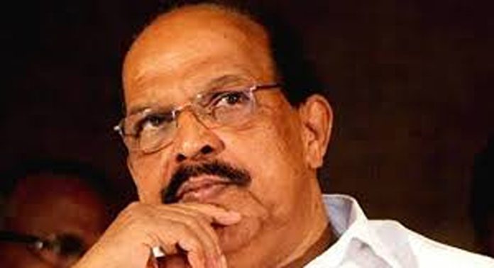 തപാൽ വോട്ടുകൾ തിരുത്തിയെന്ന വെളിപ്പെടുത്തൽ ; ജി.സുധാകരനെതിരെ പോലീസ് കേസെടുത്തു തപാൽ വോട്ടുകൾ തിരുത്തിയെന്ന വെളിപ്പെടുത്തൽ ; ജി.സുധാകരനെതിരെ പോലീസ് കേസെടുത്തു