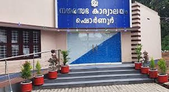 സംസ്ഥാനത്തെ ആദ്യത്തെ അതിദാരിദ്ര്യമുക്ത നഗരസഭയായി ഷൊർണൂർ നഗരസഭയെ പ്രഖ്യാപിച്ചു സംസ്ഥാനത്തെ ആദ്യത്തെ അതിദാരിദ്ര്യമുക്ത നഗരസഭയായി ഷൊർണൂർ നഗരസഭയെ പ്രഖ്യാപിച്ചു