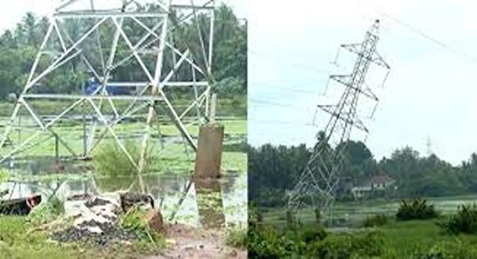 കനത്ത മഴയും കാറ്റും : കോഴിക്കോട് നല്ലളത്ത് 110 കെ വി ലൈൻ ടവർ ചെരിഞ്ഞ് അപകടം കനത്ത മഴയും കാറ്റും : കോഴിക്കോട് നല്ലളത്ത് 110 കെ വി ലൈൻ ടവർ ചെരിഞ്ഞ് അപകടം