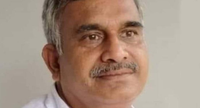 നിലവിലെ രാഷ്ട്രീയ സാഹചര്യത്തില് തങ്ങള്ക്കെടുക്കാവുന്ന നിലപാട് മത്സര രംഗത്തേക്ക് വരിക എന്നതാണ് : ഇ എ സുകു നിലവിലെ രാഷ്ട്രീയ സാഹചര്യത്തില് തങ്ങള്ക്കെടുക്കാവുന്ന നിലപാട് മത്സര രംഗത്തേക്ക് വരിക എന്നതാണ് : ഇ എ സുകു
