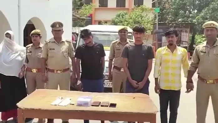 വിമുക്തഭടനെ കൊന്ന് ആറ് കഷണങ്ങളാക്കി ; ഭാര്യയും കാമുകനും പിടിയില് വിമുക്തഭടനെ കൊന്ന് ആറ് കഷണങ്ങളാക്കി ; ഭാര്യയും കാമുകനും പിടിയില്