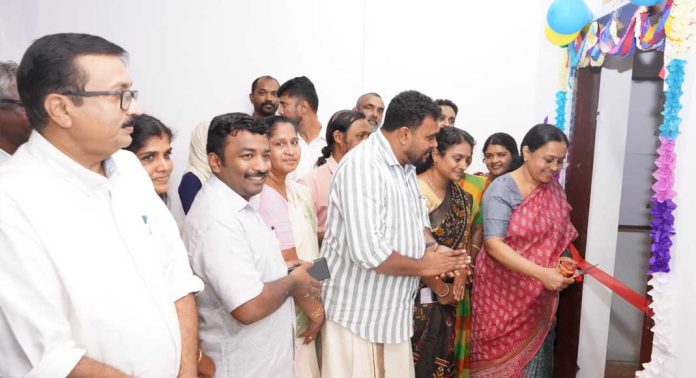പന്തളം ബ്ലോക്ക് ജോബ് സ്റ്റേഷന് മന്ത്രി വീണാ ജോര്ജ് ഉദ്ഘാടനം ചെയ്തു പന്തളം ബ്ലോക്ക് ജോബ് സ്റ്റേഷന് മന്ത്രി വീണാ ജോര്ജ് ഉദ്ഘാടനം ചെയ്തു