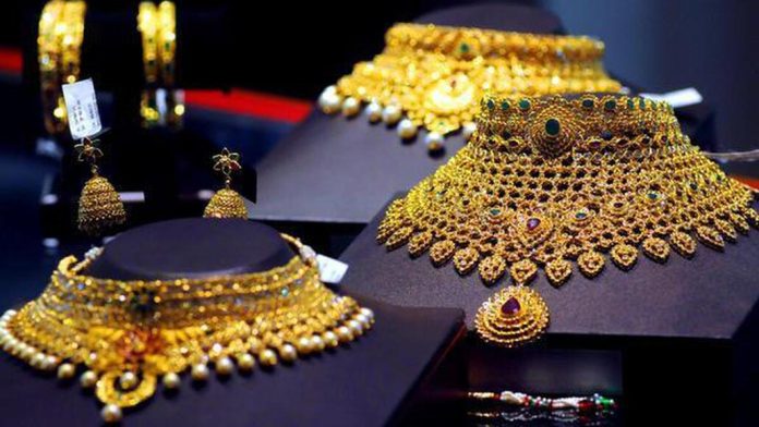 മാറ്റമില്ലാതെ തുടർന്ന സ്വർണ വിലയിൽ ഇന്ന് നേരിയ വർദ്ധന മാറ്റമില്ലാതെ തുടർന്ന സ്വർണ വിലയിൽ ഇന്ന് നേരിയ വർദ്ധന