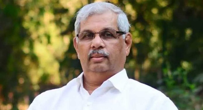 കോടതികളിൽ കേസുകൾ കെട്ടിക്കിടക്കുന്ന അവസ്ഥക്ക് ശാശ്വത പരിഹാരം കാണണം : ഗവർണർ കോടതികളിൽ കേസുകൾ കെട്ടിക്കിടക്കുന്ന അവസ്ഥക്ക് ശാശ്വത പരിഹാരം കാണണം : ഗവർണർ