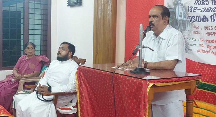 മാതാപിതാക്കളുടെ സംരക്ഷണവും ലാളനയും കുട്ടികൾക്ക് ലഭിക്കുന്നില്ലായെങ്കിൽ മറ്റു സന്തോഷങ്ങൾ തേടി കുട്ടികൾ പോകും ; ജില്ലാ പഞ്ചായത്ത് പ്രസിഡന്റ് മാതാപിതാക്കളുടെ സംരക്ഷണവും ലാളനയും കുട്ടികൾക്ക് ലഭിക്കുന്നില്ലായെങ്കിൽ മറ്റു സന്തോഷങ്ങൾ തേടി കുട്ടികൾ പോകും ; ജില്ലാ പഞ്ചായത്ത് പ്രസിഡന്റ്