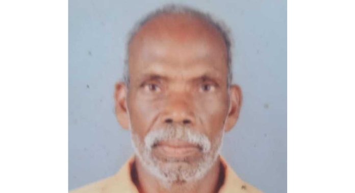 കോന്നിയിൽ വാഴക്കുല വെട്ടാൻ ശ്രമിക്കുന്നതിനിടെ വീണ് പരിക്കേറ്റ് കർഷകൻ മരിച്ചു കോന്നിയിൽ വാഴക്കുല വെട്ടാൻ ശ്രമിക്കുന്നതിനിടെ വീണ് പരിക്കേറ്റ് കർഷകൻ മരിച്ചു
