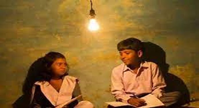 261 ആദിവാസി കുടുംബങ്ങൾക്ക് വൈദ്യുതി ലഭ്യമാക്കുന്ന പദ്ധതിയുമായി സർക്കാർ 261 ആദിവാസി കുടുംബങ്ങൾക്ക് വൈദ്യുതി ലഭ്യമാക്കുന്ന പദ്ധതിയുമായി സർക്കാർ