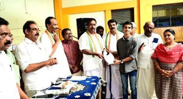 ഐ.എൻ.ടി.യു.സി ജില്ലാ കമ്മിറ്റിയുടെ നേതൃത്വത്തിൽ ഉന്നതവിജയം നേടിയ വിദ്യാര്ത്ഥികളെ ആദരിച്ചു ഐ.എൻ.ടി.യു.സി ജില്ലാ കമ്മിറ്റിയുടെ നേതൃത്വത്തിൽ ഉന്നതവിജയം നേടിയ വിദ്യാര്ത്ഥികളെ ആദരിച്ചു