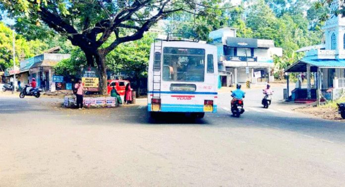 ഭരണിക്കാവ്-മുണ്ടക്കയം 183എ ദേശീയപാതയിലെ വളവുകൾ അപകട ഭീഷണി ഉയർത്തുന്നു ഭരണിക്കാവ്-മുണ്ടക്കയം 183എ ദേശീയപാതയിലെ വളവുകൾ അപകട ഭീഷണി ഉയർത്തുന്നു