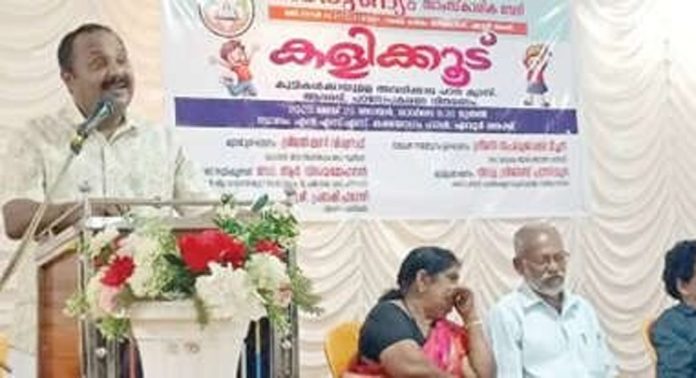 കായംകുളം ഏവൂർ തെക്ക് കാരുണ്യം സാംസ്കാരികവേദി കുട്ടികൾക്കായി അവധിക്കാല പഠന ക്യാമ്പും പഠനോപകരണ വിതരണവും നടത്തി കായംകുളം ഏവൂർ തെക്ക് കാരുണ്യം സാംസ്കാരികവേദി കുട്ടികൾക്കായി അവധിക്കാല പഠന ക്യാമ്പും പഠനോപകരണ വിതരണവും നടത്തി