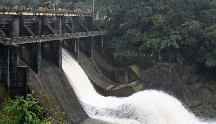 ഇടുക്കിയിൽ കല്ലാർകുട്ടി ഡാമിന്റെ ഒരു ഷട്ടർ തുറന്നു ; ജാഗ്രതാ നിർദ്ദേശം ഇടുക്കിയിൽ കല്ലാർകുട്ടി ഡാമിന്റെ ഒരു ഷട്ടർ തുറന്നു ; ജാഗ്രതാ നിർദ്ദേശം