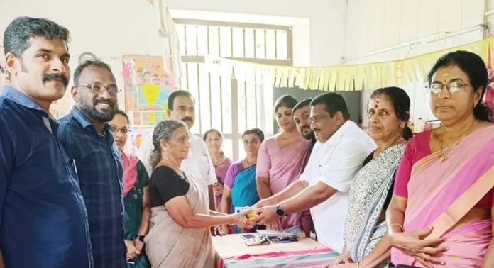 പെരിങ്ങര ഗ്രാമപഞ്ചായത്തിന്റെ നേതൃത്വത്തില് സൗജന്യ പകർച്ചവ്യാധി പ്രതിരോധ മെഡിക്കൽ ക്യാമ്പും മരുന്ന് വിതരണവും നടത്തി പെരിങ്ങര ഗ്രാമപഞ്ചായത്തിന്റെ നേതൃത്വത്തില് സൗജന്യ പകർച്ചവ്യാധി പ്രതിരോധ മെഡിക്കൽ ക്യാമ്പും മരുന്ന് വിതരണവും നടത്തി