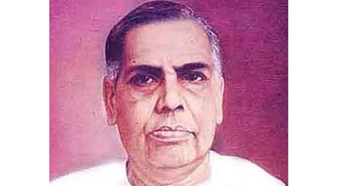 മഹാകവി വെണ്ണിക്കുളം ഗോപാലക്കുറുപ്പ് സ്മാരക പുരസ്കാര സമർപ്പണം നാളെ നടക്കും മഹാകവി വെണ്ണിക്കുളം ഗോപാലക്കുറുപ്പ് സ്മാരക പുരസ്കാര സമർപ്പണം നാളെ നടക്കും