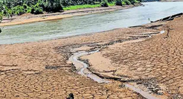 മണിയാർ ബാരേജിന്റെ നവീകരണ പ്രവർത്തനങ്ങൾ പുരോഗമിക്കുന്നു മണിയാർ ബാരേജിന്റെ നവീകരണ പ്രവർത്തനങ്ങൾ പുരോഗമിക്കുന്നു