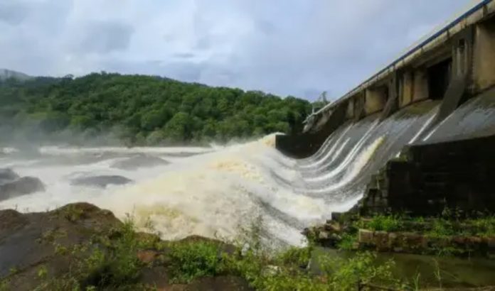 മലങ്കര അണക്കെട്ടിലെ ജലനിരപ്പ് ഉയരുന്നു ; മൂവാറ്റുപുഴയുടെ ഇരുകരകളിലും താമസിക്കുന്നവർ ജാഗ്രത പാലിക്കുക മലങ്കര അണക്കെട്ടിലെ ജലനിരപ്പ് ഉയരുന്നു ; മൂവാറ്റുപുഴയുടെ ഇരുകരകളിലും താമസിക്കുന്നവർ ജാഗ്രത പാലിക്കുക