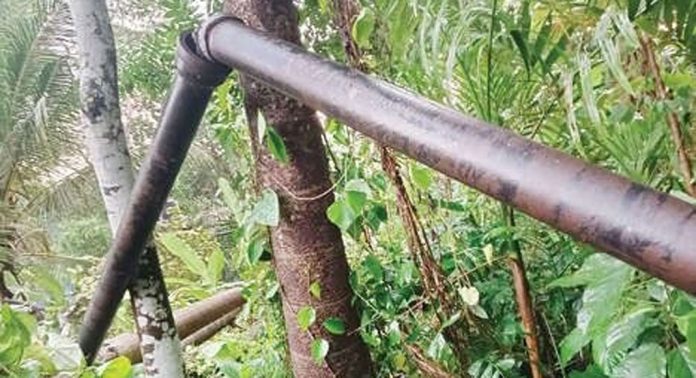 പൈപ്പുലൈനുകൾ തകരാറില് ; പ്രമാടം ശുദ്ധജലപദ്ധതി കുടിവെള്ളം മുടങ്ങി പൈപ്പുലൈനുകൾ തകരാറില് ; പ്രമാടം ശുദ്ധജലപദ്ധതി കുടിവെള്ളം മുടങ്ങി