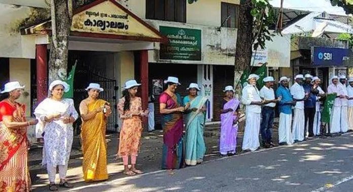 പഹൽഗാമിൽ ഭീകരാക്രമണത്തിൽ ജീവൻ പൊലിഞ്ഞവർക്ക് രാഷ്ട്രീയ ജനതാദൾ ആദരാഞ്ജലിയർപ്പിച്ചു പഹൽഗാമിൽ ഭീകരാക്രമണത്തിൽ ജീവൻ പൊലിഞ്ഞവർക്ക് രാഷ്ട്രീയ ജനതാദൾ ആദരാഞ്ജലിയർപ്പിച്ചു