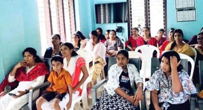 കൈതയ്ക്കൽ ബ്രദേഴ്സ് ഗ്രന്ഥശാല ആൻഡ് സാംസ്കാരിക കേന്ദ്രം സംഘടിപ്പിച്ച തയ്യൽ പരിശീലനം സമാപിച്ചു കൈതയ്ക്കൽ ബ്രദേഴ്സ് ഗ്രന്ഥശാല ആൻഡ് സാംസ്കാരിക കേന്ദ്രം സംഘടിപ്പിച്ച തയ്യൽ പരിശീലനം സമാപിച്ചു