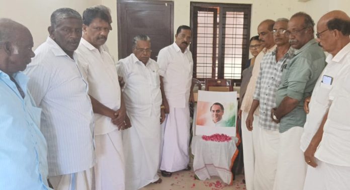 ഐ എൻ റ്റി യു സി പത്തനംതിട്ട ജില്ലാ കമ്മറ്റിയുടെ നേതൃത്വത്തിൽ രാജീവ് ഗാന്ധി രക്തസാക്ഷിത്വ വാർഷികദിനാചരണം നടത്തി ഐ എൻ റ്റി യു സി പത്തനംതിട്ട ജില്ലാ കമ്മറ്റിയുടെ നേതൃത്വത്തിൽ രാജീവ് ഗാന്ധി രക്തസാക്ഷിത്വ വാർഷികദിനാചരണം നടത്തി