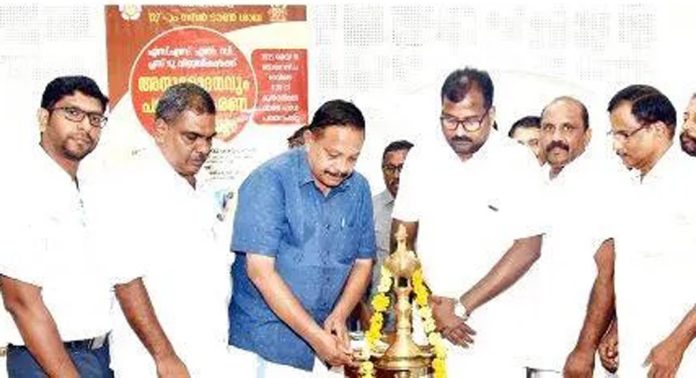 വിശ്വകർമ്മ സർവീസ് സൊസൈറ്റി ടൗൺ ശാഖയുടെ നേതൃത്വത്തിൽ ഉന്നത വിജയം നേടിയ കുട്ടികളെ അനുമോദിച്ചു വിശ്വകർമ്മ സർവീസ് സൊസൈറ്റി ടൗൺ ശാഖയുടെ നേതൃത്വത്തിൽ ഉന്നത വിജയം നേടിയ കുട്ടികളെ അനുമോദിച്ചു