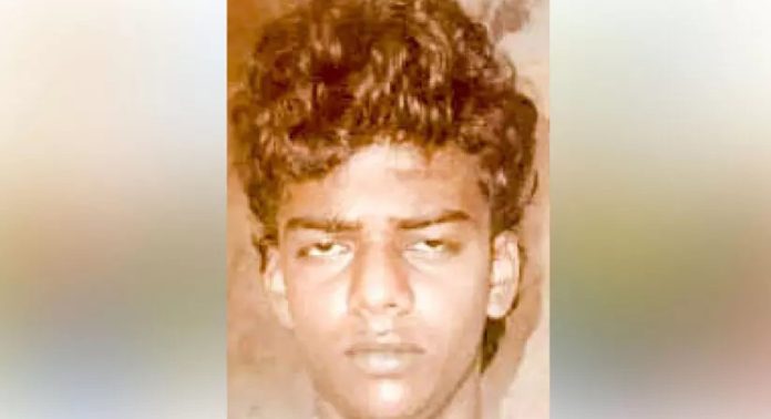 പെൺകുട്ടിയെ ബലാത്സംഗം ചെയ്ത് ഗർഭിണിയാക്കിയ കേസിൽ 19കാരനെ ഏനാത്ത് പോലീസ് പിടികൂടി പെൺകുട്ടിയെ ബലാത്സംഗം ചെയ്ത് ഗർഭിണിയാക്കിയ കേസിൽ 19കാരനെ ഏനാത്ത് പോലീസ് പിടികൂടി