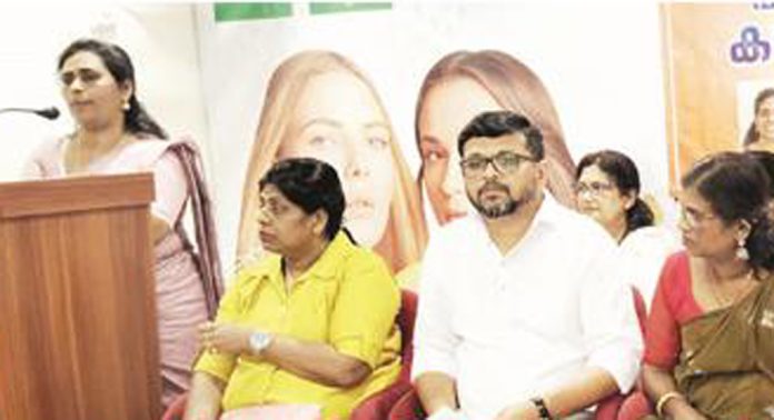 കേരള ബ്യൂട്ടി പാർലർ ഓണേഴ്സ് സമിതി പത്തനംതിട്ട ഏരിയ കൺവൻഷൻ ഉദ്ഘാടനം ചെയ്തു കേരള ബ്യൂട്ടി പാർലർ ഓണേഴ്സ് സമിതി പത്തനംതിട്ട ഏരിയ കൺവൻഷൻ ഉദ്ഘാടനം ചെയ്തു