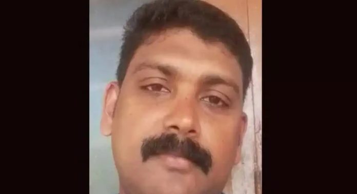 നവവധുവിനെ മര്ദ്ദിച്ച് അവശയാക്കി ; ഭര്ത്താവിനെ അറസ്റ്റ് ചെയ്ത് പെരുനാട് പോലീസ് നവവധുവിനെ മര്ദ്ദിച്ച് അവശയാക്കി ; ഭര്ത്താവിനെ അറസ്റ്റ് ചെയ്ത് പെരുനാട് പോലീസ്