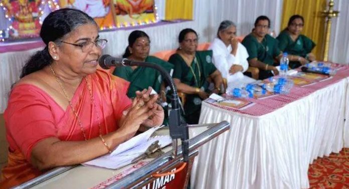 റാന്നി ഹിന്ദുമത സമ്മേളനത്തിന്റെ ഭാഗമായി നടന്ന വനിതാ സമ്മേളനം ഉദ്ഘാടനം ചെയ്തു റാന്നി ഹിന്ദുമത സമ്മേളനത്തിന്റെ ഭാഗമായി നടന്ന വനിതാ സമ്മേളനം ഉദ്ഘാടനം ചെയ്തു