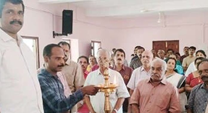 വൈക്കം സന്മാർഗദായിനി എൻഎസ്എസ് കരയോഗം ലഹരി ബോധവത്കരണ ക്ലാസ് നടത്തി വൈക്കം സന്മാർഗദായിനി എൻഎസ്എസ് കരയോഗം ലഹരി ബോധവത്കരണ ക്ലാസ് നടത്തി