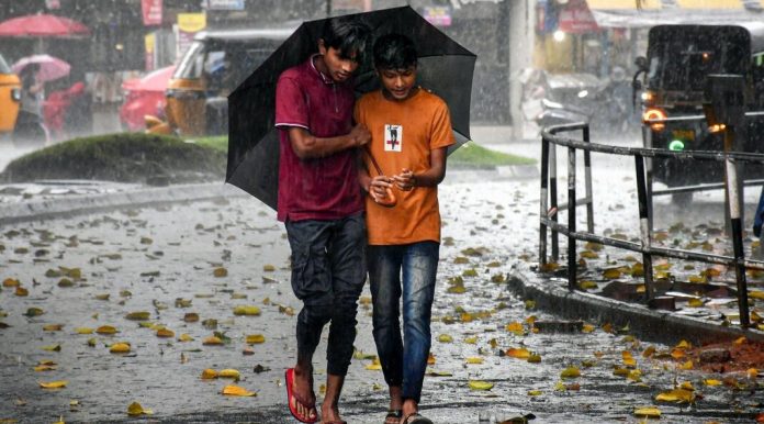 അതിതീവ്ര മഴ ; 9 ജില്ലകളിൽ റെഡ് അലേർട്ട് അതിതീവ്ര മഴ ; 9 ജില്ലകളിൽ റെഡ് അലേർട്ട്