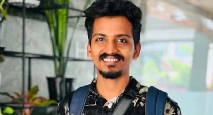 സഹോദരിയെ മർദ്ദിച്ചെന്ന പരാതി ; യൂട്യൂബ് വ്ലോഗർക്കെതിരെ പോലീസ് കേസെടുത്തു സഹോദരിയെ മർദ്ദിച്ചെന്ന പരാതി ; യൂട്യൂബ് വ്ലോഗർക്കെതിരെ പോലീസ് കേസെടുത്തു