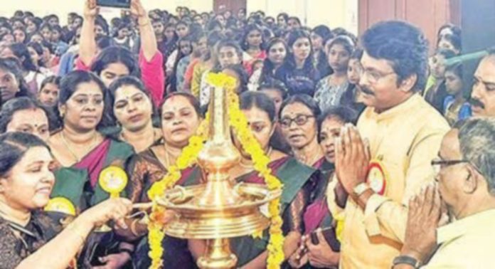 എസ്എൻഡിപി ചെങ്ങന്നൂർ യൂണിയനിൽ കുമാരീസംഘം രൂപവത്കരണവും ബോധവത്കരണ സെമിനാറും നടത്തി എസ്എൻഡിപി ചെങ്ങന്നൂർ യൂണിയനിൽ കുമാരീസംഘം രൂപവത്കരണവും ബോധവത്കരണ സെമിനാറും നടത്തി
