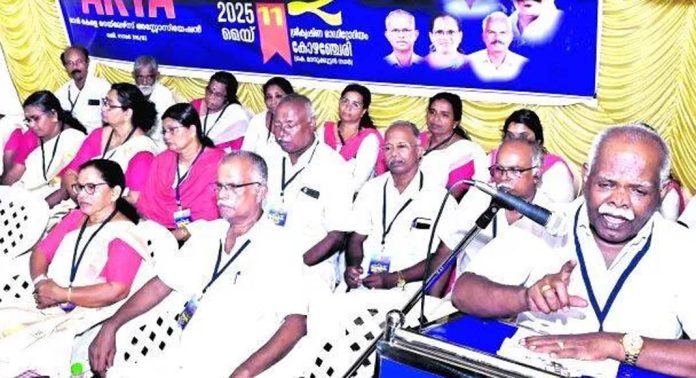തയ്യൽ തൊഴിലാളി ക്ഷേമ പെൻഷൻ 15,000 രൂപയാക്കി വർദ്ധിപ്പിക്കണം ; കേരളാ സ്റ്റേറ്റ് ടെയ്ലേഴ്സ് അസോസിയേഷൻ തയ്യൽ തൊഴിലാളി ക്ഷേമ പെൻഷൻ 15,000 രൂപയാക്കി വർദ്ധിപ്പിക്കണം ; കേരളാ സ്റ്റേറ്റ് ടെയ്ലേഴ്സ് അസോസിയേഷൻ