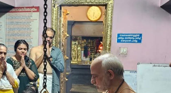 മതിൽഭാഗം ഗോവിന്ദൻകുളങ്ങര ദേവീക്ഷേത്രത്തിൽ ഇന്ത്യൻ സൈനികർക്കായി സൈനികക്ഷേമ സമർപ്പണപൂജ നടത്തും മതിൽഭാഗം ഗോവിന്ദൻകുളങ്ങര ദേവീക്ഷേത്രത്തിൽ ഇന്ത്യൻ സൈനികർക്കായി സൈനികക്ഷേമ സമർപ്പണപൂജ നടത്തും