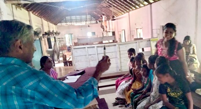 തിരുവല്ല താലൂക്ക് ലൈബ്രറി കൗൺസിലിൻ്റെ വർണക്കൂടാരം പരിപാടി മന്നൻകരച്ചിറ ഗവ.യു പി സ്കൂളിൽ നടന്നു തിരുവല്ല താലൂക്ക് ലൈബ്രറി കൗൺസിലിൻ്റെ വർണക്കൂടാരം പരിപാടി മന്നൻകരച്ചിറ ഗവ.യു പി സ്കൂളിൽ നടന്നു