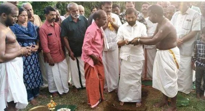 തിരുവൻവണ്ടൂർ മഹാക്ഷേത്രത്തിൽ അന്നദാന മണ്ഡപത്തിന്റെ ശിലാസ്ഥാപനം നടന്നു തിരുവൻവണ്ടൂർ മഹാക്ഷേത്രത്തിൽ അന്നദാന മണ്ഡപത്തിന്റെ ശിലാസ്ഥാപനം നടന്നു