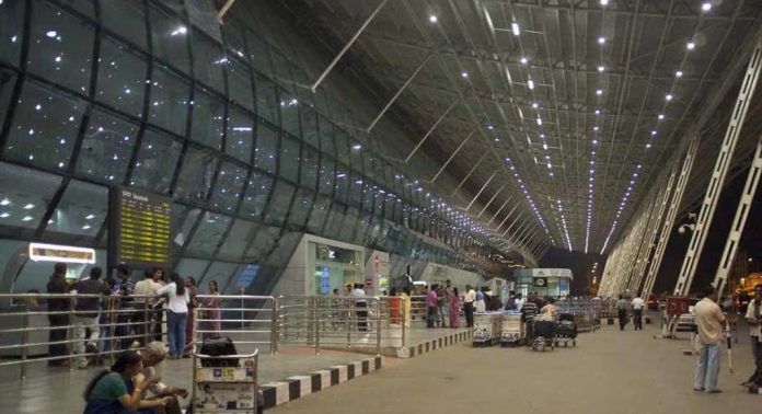 തിരുവനന്തപുരം അന്താരാഷ്ട്ര വിമാനത്താവളം യാത്രക്കാർക്കായി പ്രത്യേക അറിയിപ്പ് പുറത്തിറക്കി തിരുവനന്തപുരം അന്താരാഷ്ട്ര വിമാനത്താവളം യാത്രക്കാർക്കായി പ്രത്യേക അറിയിപ്പ് പുറത്തിറക്കി