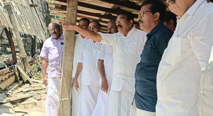 പുളിക്കിഴ് പമ്പാ ബിവറേജസ് ഫാക്ടറി ഗോഡൗണിൽ ഉണ്ടായ വൻ അഗ്നിബാധയെ സംബന്ധിച്ച് സമഗ്ര അന്വേഷണം നടത്തണം : ആന്റോ ആന്റണി എംപി പുളിക്കിഴ് പമ്പാ ബിവറേജസ് ഫാക്ടറി ഗോഡൗണിൽ ഉണ്ടായ വൻ അഗ്നിബാധയെ സംബന്ധിച്ച് സമഗ്ര അന്വേഷണം നടത്തണം : ആന്റോ ആന്റണി എംപി