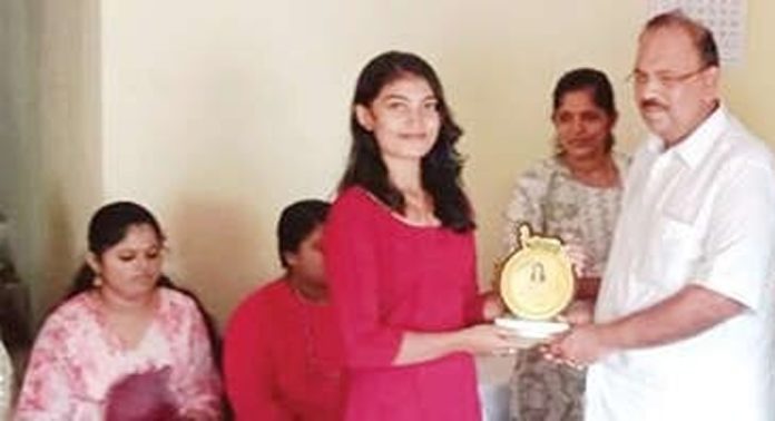 വൃന്ദാവനം എൻഎസ്എസ് കരയോഗത്തിന്റെ നേതൃത്വത്തിൽ അനുമോദന സമ്മേളനവും പഠനോപകരണ വിതരണവും നടത്തി വൃന്ദാവനം എൻഎസ്എസ് കരയോഗത്തിന്റെ നേതൃത്വത്തിൽ അനുമോദന സമ്മേളനവും പഠനോപകരണ വിതരണവും നടത്തി