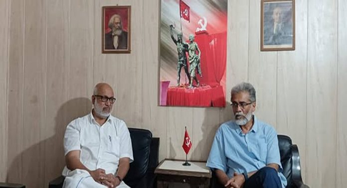 സിപിഐ (എംഎൽ) ആസ്ഥാനമായ ചാരു ഭവൻ സന്ദർശിച്ച് എം.എ ബേബി സിപിഐ (എംഎൽ) ആസ്ഥാനമായ ചാരു ഭവൻ സന്ദർശിച്ച് എം.എ ബേബി