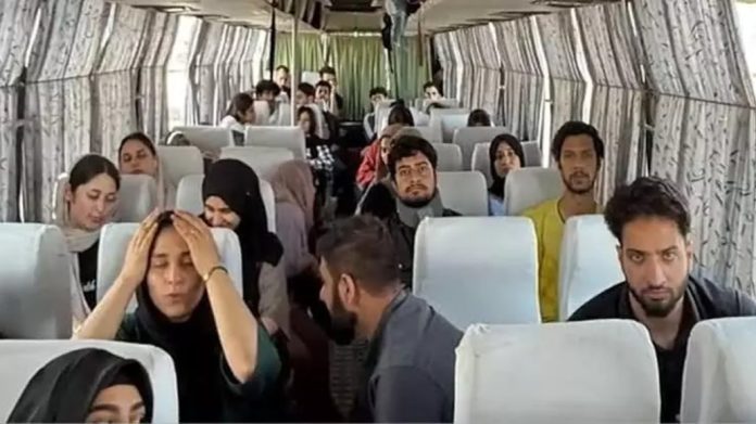 ഓപ്പറേഷന് സിന്ധു ; ഇന്ത്യക്കാരുമായുള്ള ആദ്യവിമാനം ഇന്നെത്തും ഓപ്പറേഷന് സിന്ധു ; ഇന്ത്യക്കാരുമായുള്ള ആദ്യവിമാനം ഇന്നെത്തും