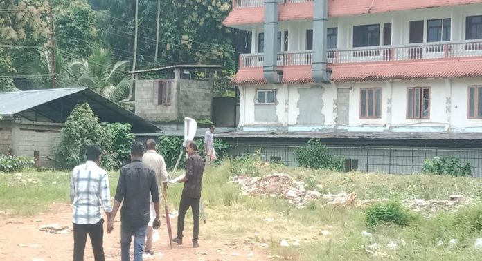 ജപ്തി നടപടികളില് നിന്നും പഴവങ്ങാടി പഞ്ചായത്തിനെ ഒഴിവാക്കാനുള്ള നടപടികൾ ആരംഭിച്ചു ജപ്തി നടപടികളില് നിന്നും പഴവങ്ങാടി പഞ്ചായത്തിനെ ഒഴിവാക്കാനുള്ള നടപടികൾ ആരംഭിച്ചു