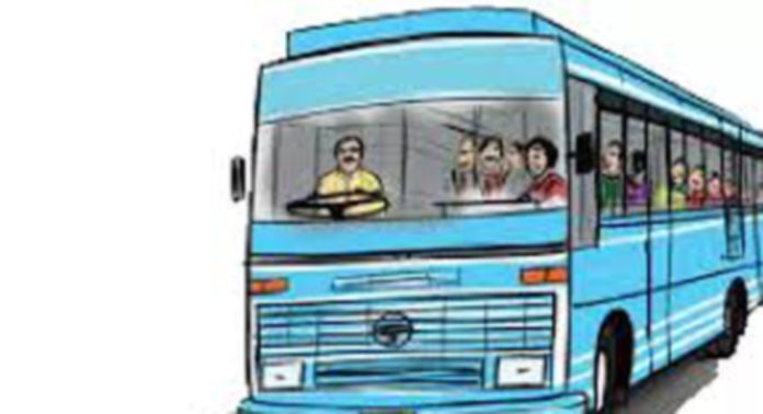 ജില്ലയിൽ പുതുതായി അനുമതി നൽകിയ 26ബസ് റൂട്ടുകൾ സ്വകാര്യ മേഖലയ്ക്ക് വിട്ടുകൊടുക്കുന്നു ജില്ലയിൽ പുതുതായി അനുമതി നൽകിയ 26ബസ് റൂട്ടുകൾ സ്വകാര്യ മേഖലയ്ക്ക് വിട്ടുകൊടുക്കുന്നു