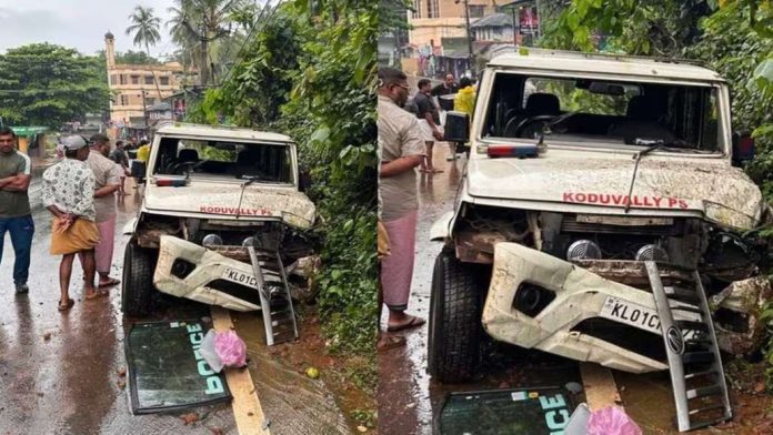 കോഴിക്കോട് പോലീസ് ജീപ്പ് നിയന്ത്രണംവിട്ട് വെെദ്യുത തൂണിൽ ഇടിച്ച് അപകടം കോഴിക്കോട് പോലീസ് ജീപ്പ് നിയന്ത്രണംവിട്ട് വെെദ്യുത തൂണിൽ ഇടിച്ച് അപകടം