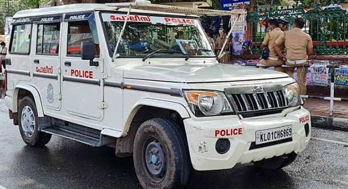 നാദാപുരത്ത് സഹോദരങ്ങളെ ആക്രമിച്ച് ഒളിവിൽപോയ പ്രതിക്കായി അന്വേഷണം ഊർജിതമാക്കി പോലീസ് നാദാപുരത്ത് സഹോദരങ്ങളെ ആക്രമിച്ച് ഒളിവിൽപോയ പ്രതിക്കായി അന്വേഷണം ഊർജിതമാക്കി പോലീസ്
