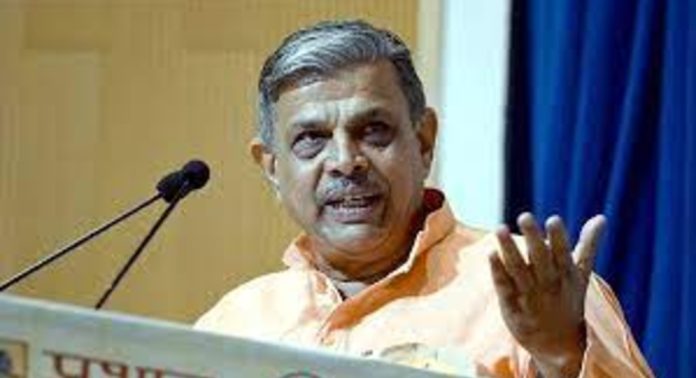 ‘ഭരണഘടനയുടെ ആമുഖത്തില് ‘സോഷ്യലിസ്റ്റ്, മതേതരത്വം’ എന്നീ പദങ്ങള് ആവശ്യമില്ലെന്ന് ആര്എസ്എസ് ‘ഭരണഘടനയുടെ ആമുഖത്തില് ‘സോഷ്യലിസ്റ്റ്, മതേതരത്വം’ എന്നീ പദങ്ങള് ആവശ്യമില്ലെന്ന് ആര്എസ്എസ്