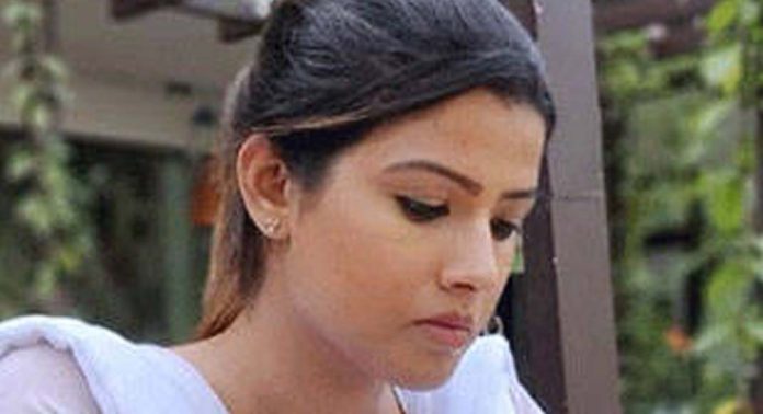 ഓൺലൈൻ തട്ടിപ്പിനിരയായി ഗായിക അമൃത സുരേഷ് ഓൺലൈൻ തട്ടിപ്പിനിരയായി ഗായിക അമൃത സുരേഷ്