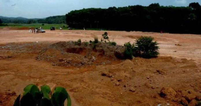 ആറന്മുളയിൽ വിമാനത്താവളത്തിന് അനുമതി നിഷേധിച്ചിടത്ത് പുതിയ പദ്ധതിയുമായി കെജിഎസ് ഗ്രൂപ്പ് ആറന്മുളയിൽ വിമാനത്താവളത്തിന് അനുമതി നിഷേധിച്ചിടത്ത് പുതിയ പദ്ധതിയുമായി കെജിഎസ് ഗ്രൂപ്പ്