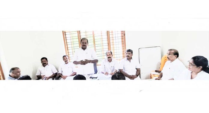 മഴക്കെടുതി ദുരിതാശ്വാസം എത്തിക്കണം : കോണ്ഗ്രസ് നേതൃയോഗം മഴക്കെടുതി ദുരിതാശ്വാസം എത്തിക്കണം : കോണ്ഗ്രസ് നേതൃയോഗം